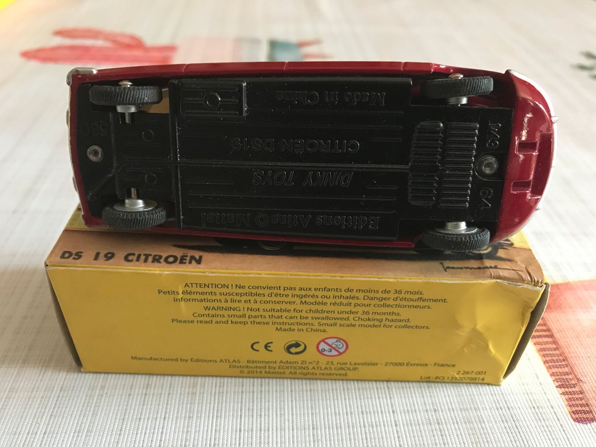 Citroen DS 19 530 Model Car Black Chassis Dinky Toys Atlas