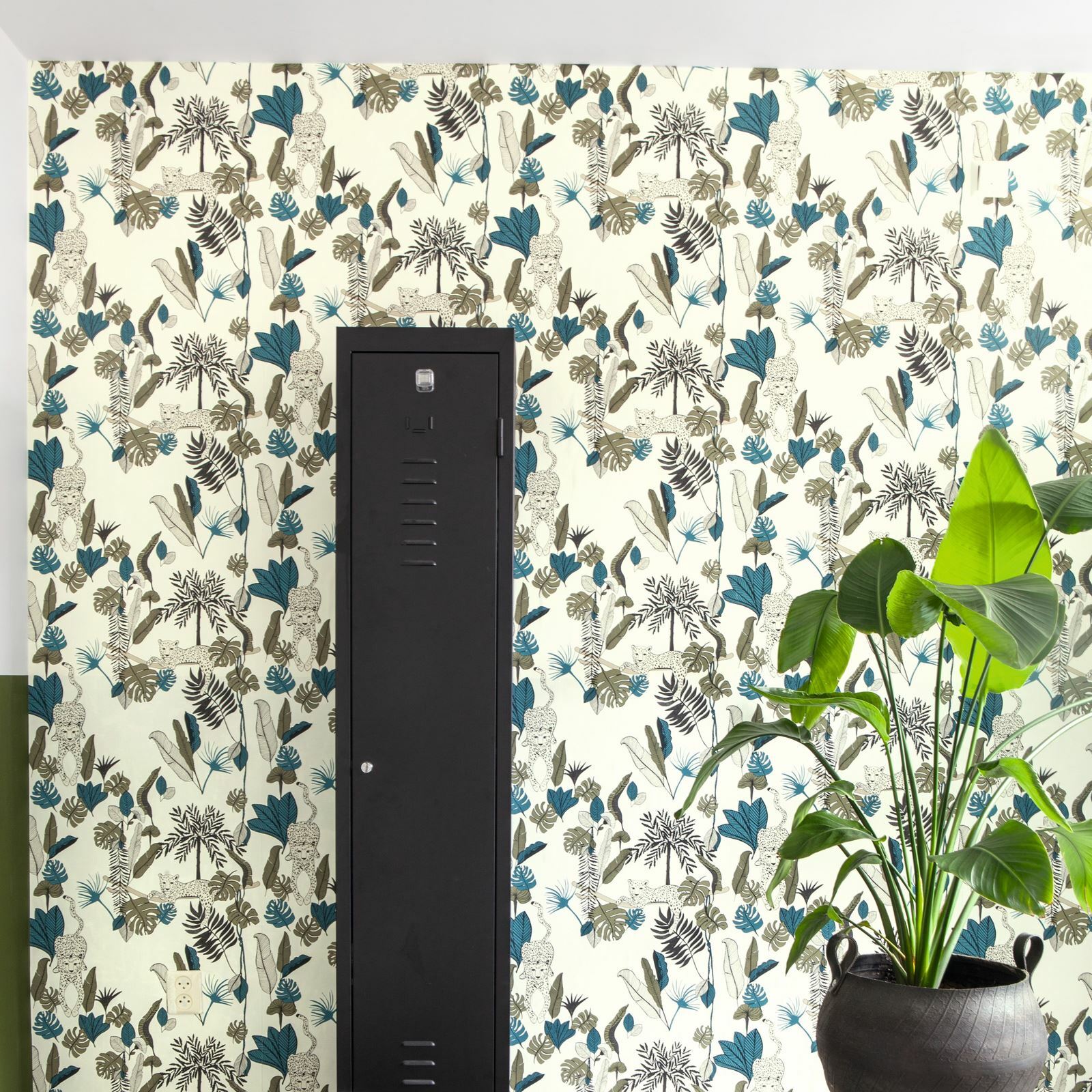 Rasch Club Botanique Leopard Tropical Palm Silhouettes Wallpaper - Teal ...