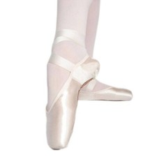 Russian Pointe Muse U-Cut Sewn NOT WORN Flexible Soft Shank Size 37 W4 V3