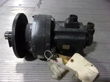 SUMITOMO SM-CYCLO CNVM411535 35:1 GEAR HEAD w/ MITSUBISHI HCSF102BG1 SERVO MOTOR