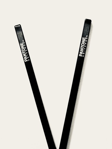 Set Of 4 Pantone Universe Sushi Chopsticks Black 19-4007 (Sold Out - Rare Gift - Picture 6 of 13