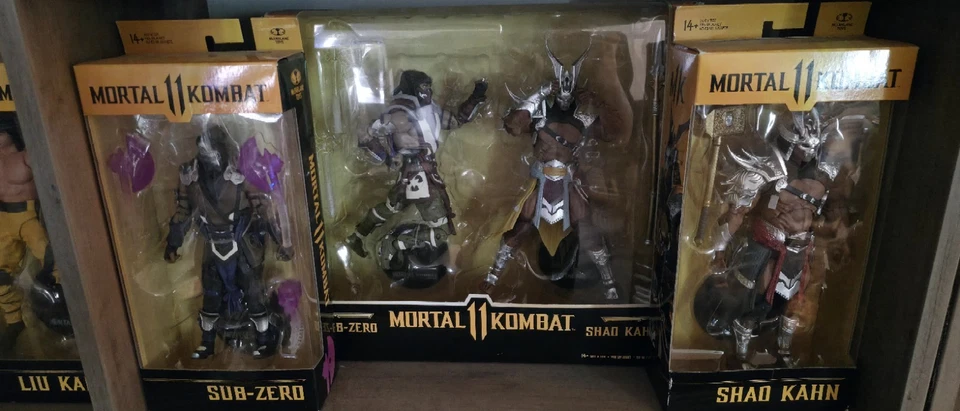 McFarlane Toys Mortal Kombat 11 Sub Zero vs Shao Kahn - Paquete de 2 figuras nuevas en caja Foto 3 de 3