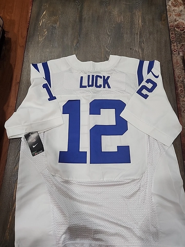 Andrew Luck 亲笔签名官方 NFL 球衣 — 第 4/4 张图片