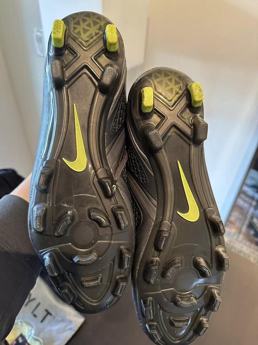RARE Nike CTR360 Maestri II FG Mens Size US 11.5 Soccer Cleats