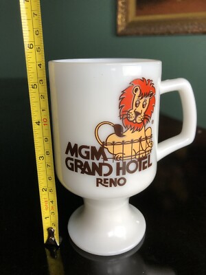Vintage Casino MGM  Grand Hotel Reno Lion Coffee Cup Mug Milk Glass excellent