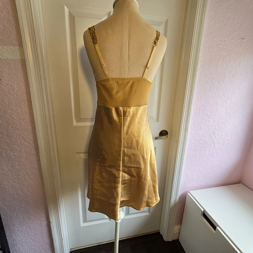 Vestido Babydoll Victoria's Secret Vintage Años 90 Dorado Satén y Encaje Talla M Lencería Foto 3 de 4