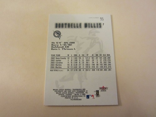 Tarjeta Fleer 2005 autografiada Dontrelle Willis platino #95 MLB Florida Marlins - Imagen 2 de 3