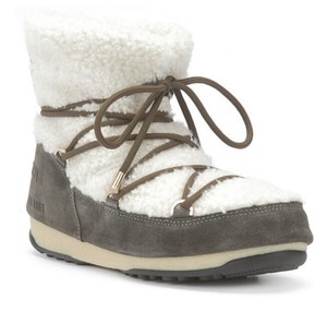 yves salomon moon boot