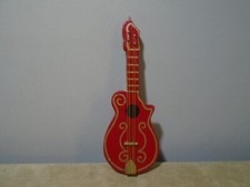 VINTAGE WOODEN RED GUITAR 5  ORNAMENT TAIWAN CB2567 