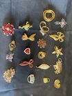 Vintage Costume Jewelry Set 20 Pins and Brooches