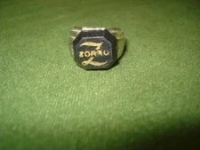 1957 Walt Disney ZORRO Vintage Premium Toy Ring