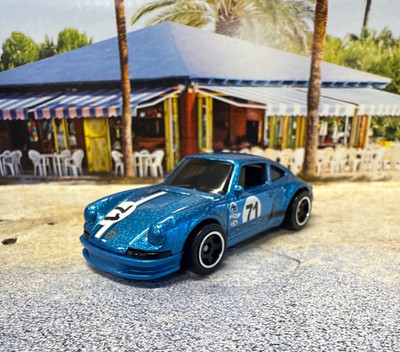 Hot Wheels '71 Porsche 911 HW '25 8-Pack Box Blue Loose VHTF! | eBay