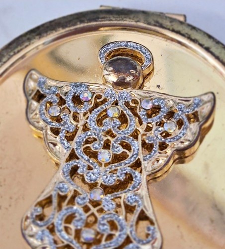Vintage 1970s Gold & Rhinestoned 3d Angel Double Mirrored Compact - 第 3/3 張圖片