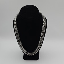 Men's Stainless steel Cuban Link Cuban Chain Necklace Box Closure Metal