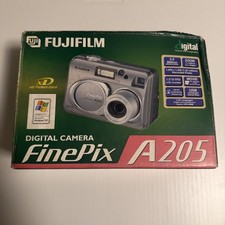 Fujifilm FinePix A Series A205 2.0MP Digital Camera Color Silver need battery