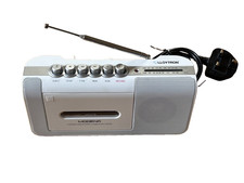 lloytron radio and cassette player / batteries or mains/ in excellent condition