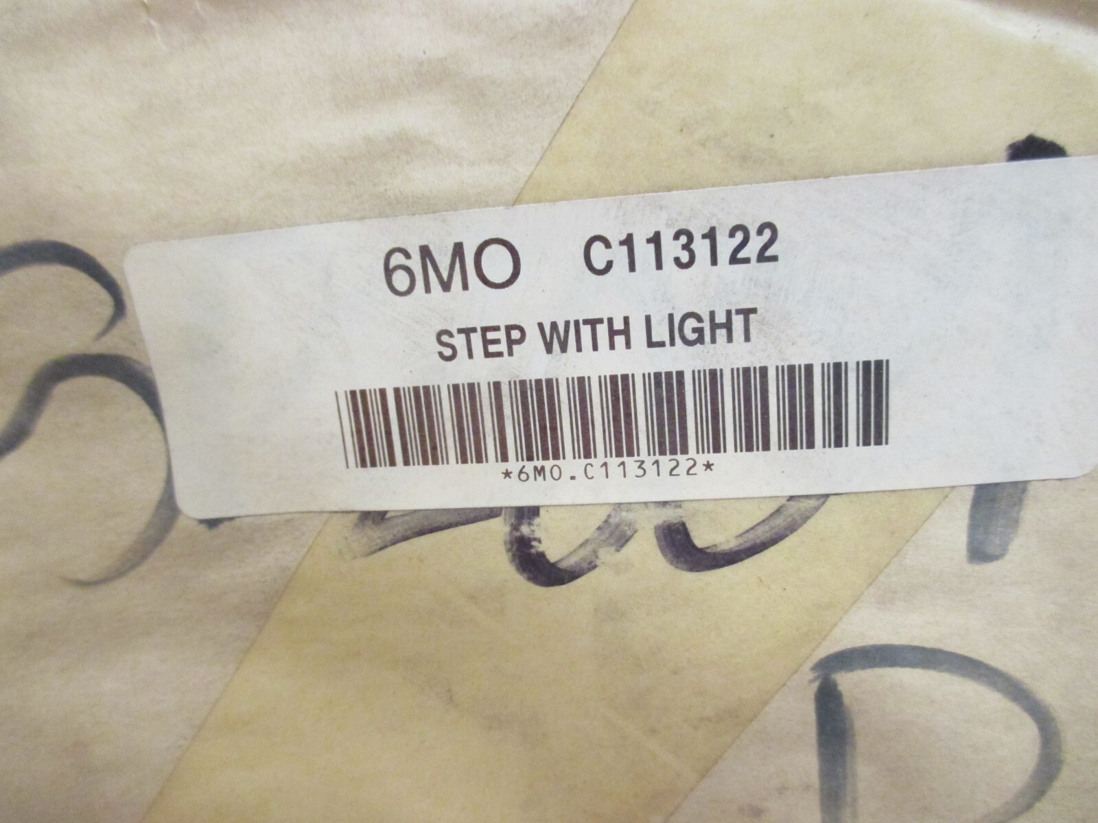 C113122 8" X 8" ALUMINUM STEP WITH LIGHT FIRE TRUCK PARTS NEW