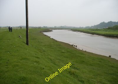 Foto 12x8 Weg entlang des Flusses Rother Rye Der Deich trägt beide die Roya c2014