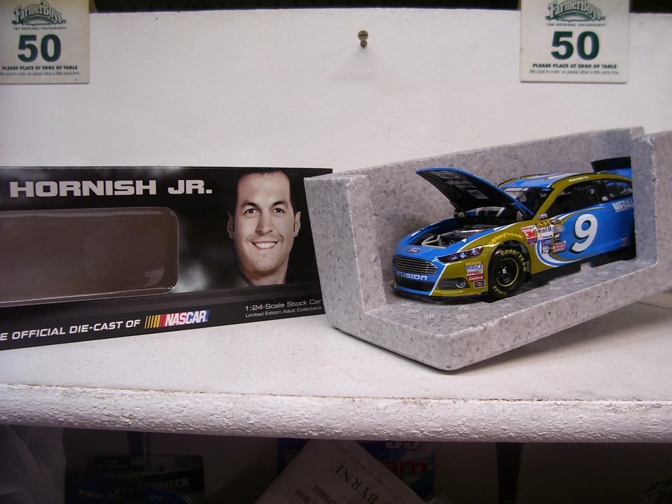 2015 1/24 #9 SAM HORNISH JR MEDALLION BANK FORD FUSION ACTION - Image 3 of 4