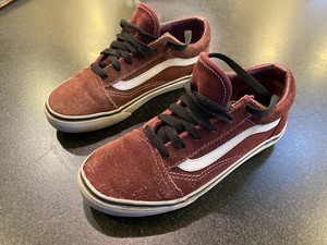 size 3 vans old skool