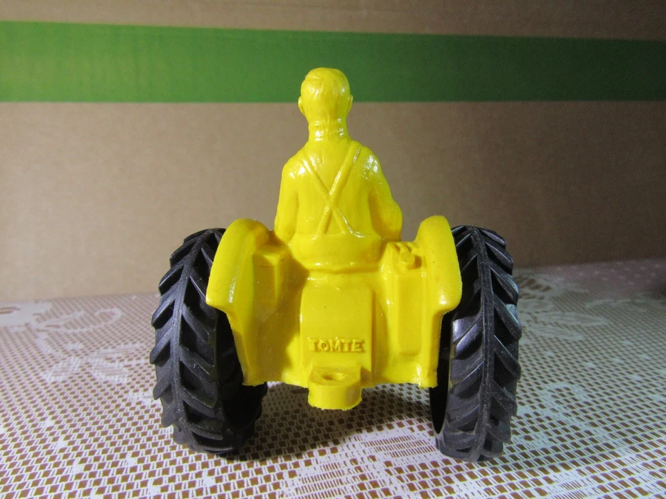 972X Vintage 1965 Tomte Lardal 19 Norvegia Fordson Trattore Agricolo Giallo 1:20 - Immagine 3 di 4