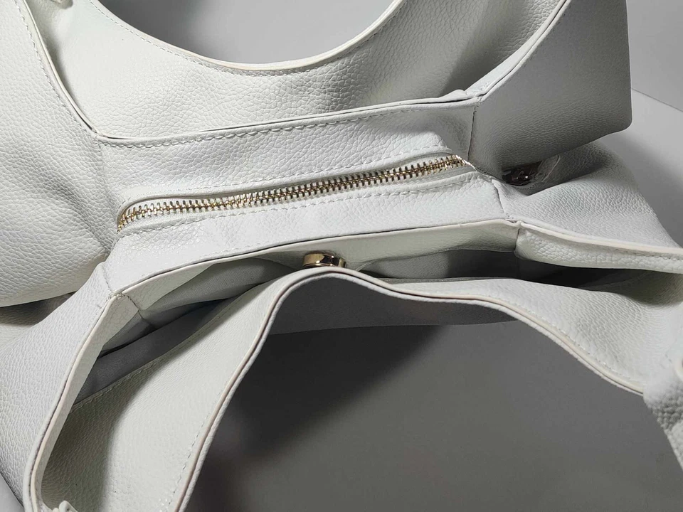 Bebe white and gold womens faux leather medium size purse - Image 3 of 4