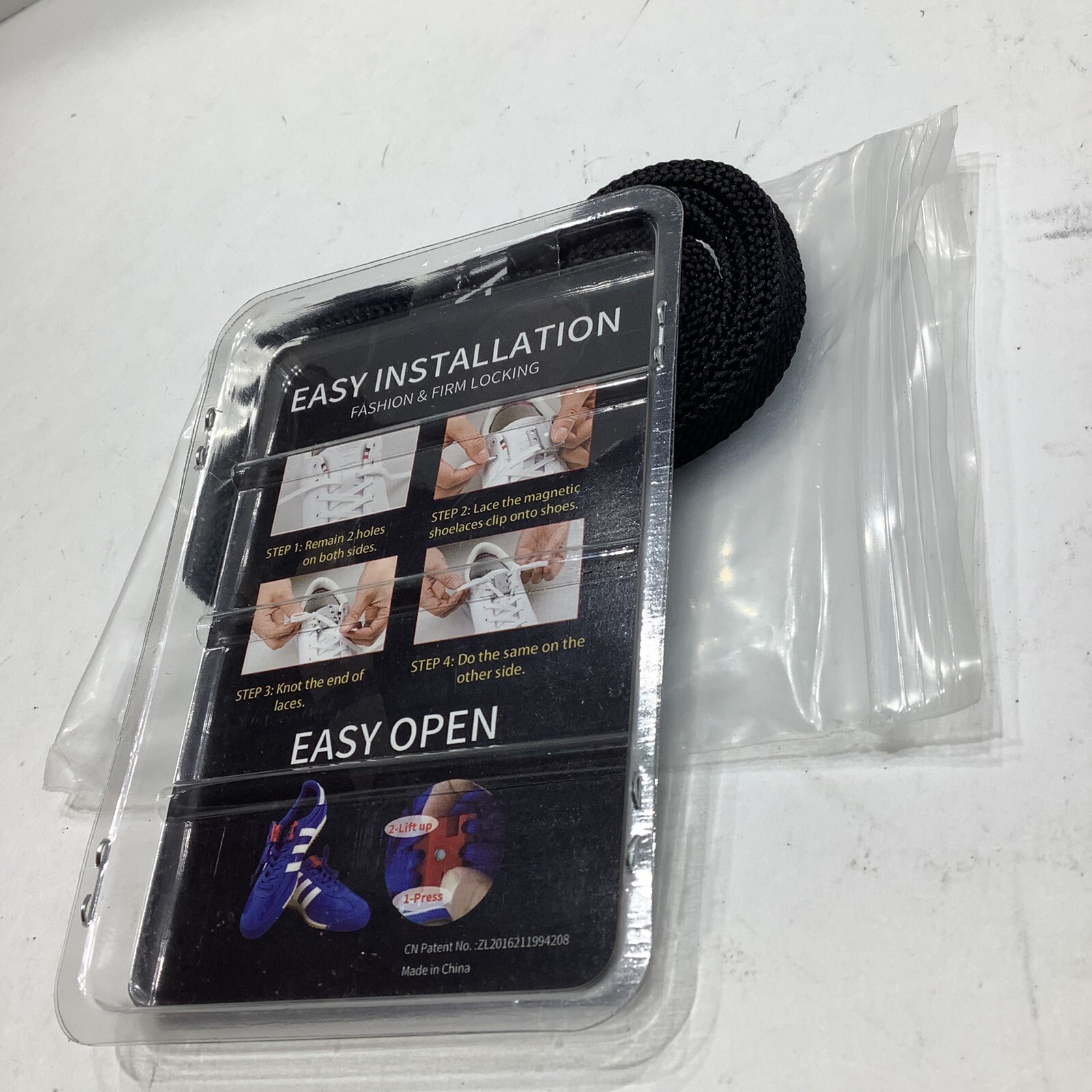 JUPLUHUAIR MAGNETIC SHOE LACE CLIPS - BLACK WITH LACES, New