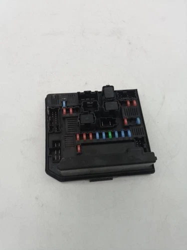 284B7BB00C Caja Reles/Fusibles para NISSAN QASHQAI (J10) * 2012 269398