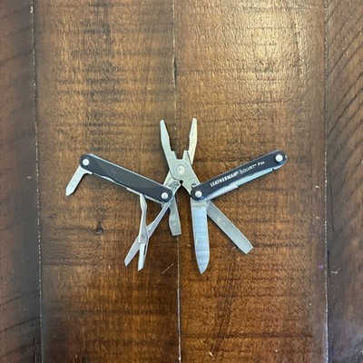 Leatherman Squirt PS4 Multi Tool, Knife, Pliers - Black  - Excellent