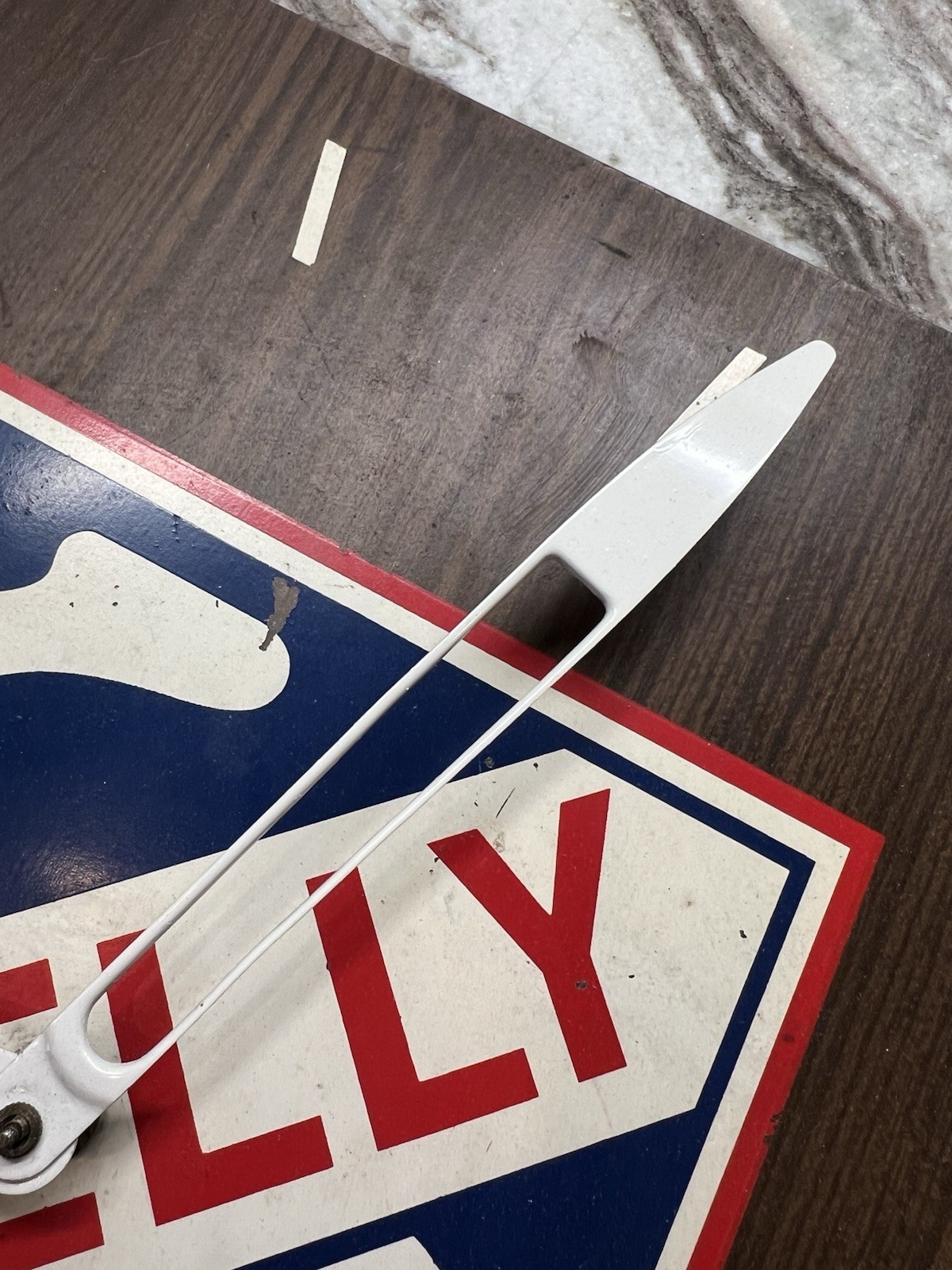 Vintage Skelly 15x15 Pam Clock. Working And Keeps Time