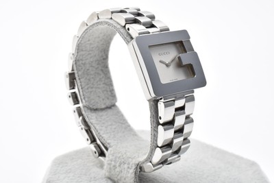GUCCI 3600L G Watch Silver Dial Quartz Women display picture 2