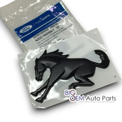new OEM 2022 - 2026 Ford Bronco Liftgate Matte Black bucking Emblem N2DZ7842528Y