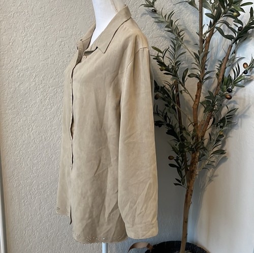 Marsh Landing Classic Faux Suede Button Down Blouse Eyelet Trim Details Size XL - Picture 3 of 9