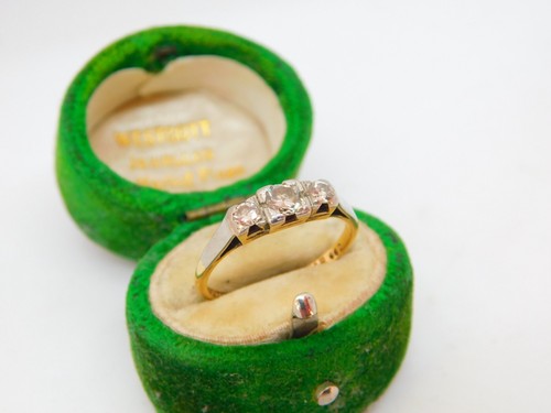 Victorian 18ct Yellow Gold & 0.4ct Three-Stone Dress Ring Antique c1890 - 第 2/6 張圖片