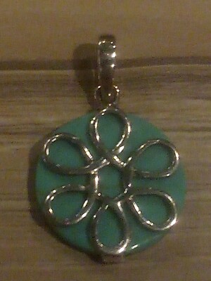 925 & Turquoise Daisy Silver Art Pendant 