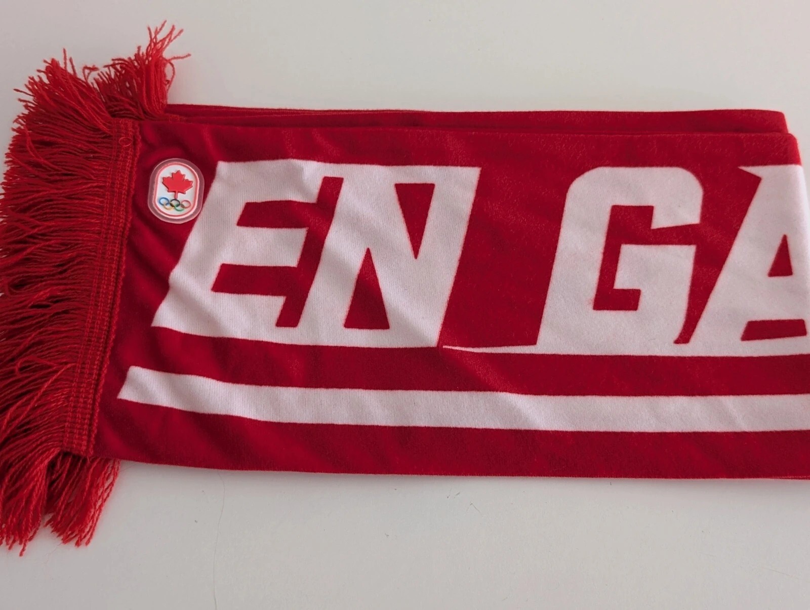 Hudson's Bay Canadian Olympic "En Garde" hockey scarf. One Size image 3
