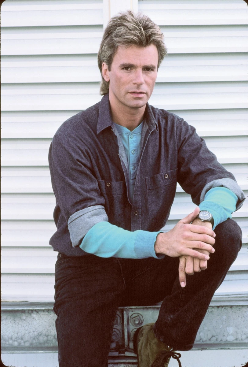 Richard Dean Anderson Shirtless