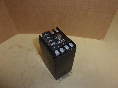Regent Controls Inc. PE712 Solid State Photo-Electric Relay , used