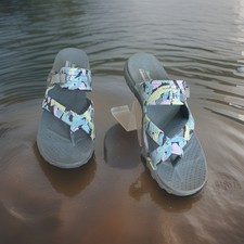 Skechers Women's sz 9 Foamies Reggae Artsy Multicolor Slip On Sandals Slides