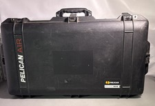 Pelican Air CASE 1615 Hard, No Foam  No Cracks