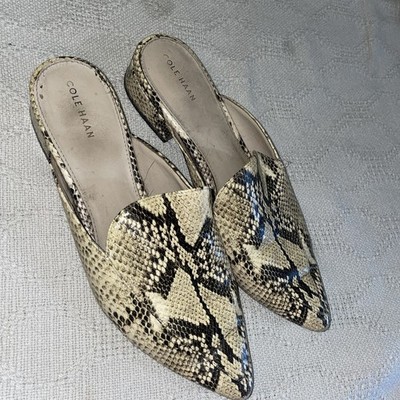 Cole Haan Women s Faux Snake Flats Size 9 B Beige Leather Going Out Party Fun