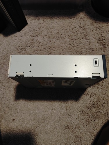 LITEON DVD Reader/Writer Sata Power / Sata Data 5.25" Drive - Picture 4 of 6
