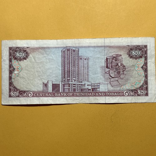 Trinidad and Tobago Twenty Dollar Circulated Paper Money - Early Issue - Sign 1 - Bild 2 von 4