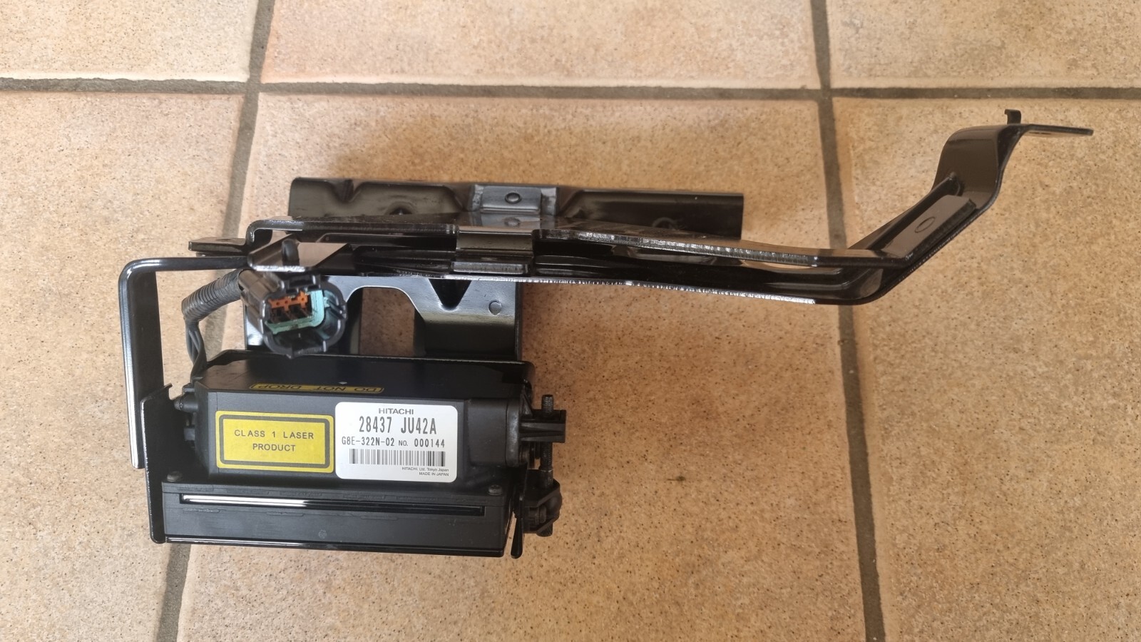 Radar de distance Infiniti G37 avec capteur anticollision actif 28437-JU42A