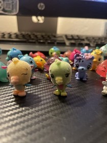 Lot of 28 Hatchimals CollEGGtibles Mixed Lot Mini Toys Figures Animals Saucer