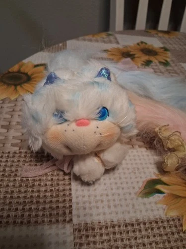 Vintage 1980s Kenner Furrever Friends cat plush with detached tail