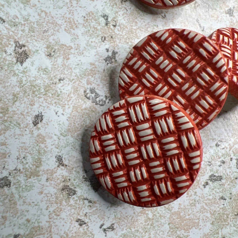 "11 botones vintage rojo blanco celosía tejido de canasta de plástico con vástago picnic de 3/4""" Foto 4 de 4
