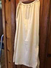 Vintage Komar Half Slip Lace Trimmed Embroidered Size Large Ivory Full Length