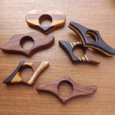 THE WOODEN TIE COMPANY HANDMADE Wooden Book Page Holder. One hand reading book study reading accessory