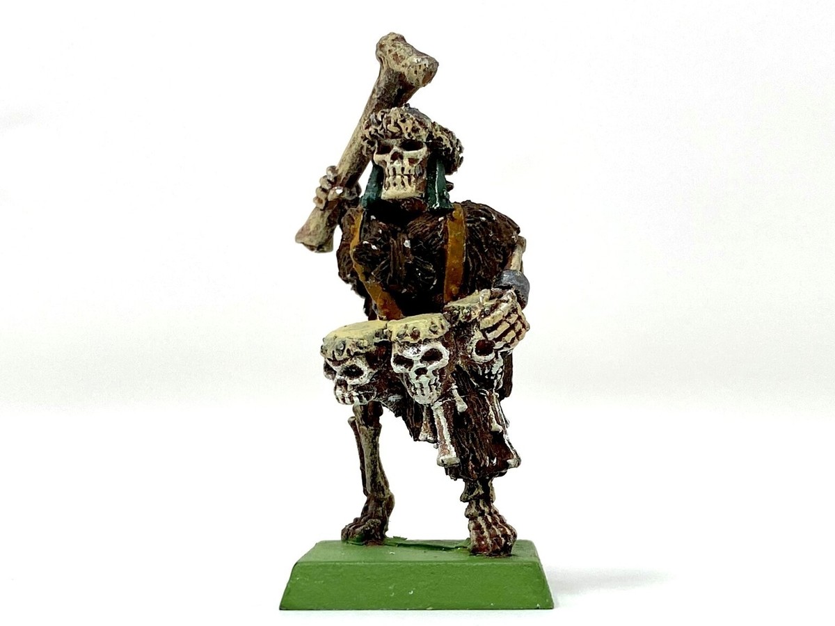 Warhammer Fantasy: Undead Armored Skeleton Command 